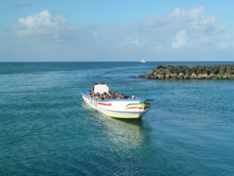 Boot zinkt in de Caraïbische zee: zware fout of ongeluk?